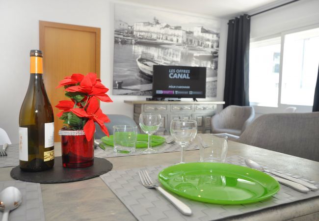 Apartamento en Rosas / Roses - 1174 BARRI PESCADORS 50m Playa