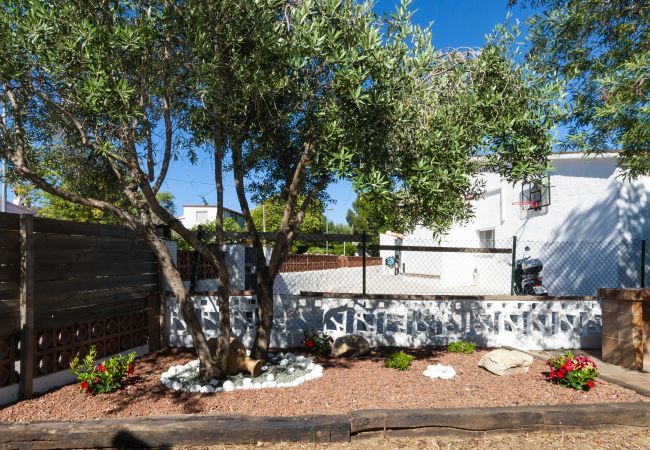 Casa en Rosas / Roses - 1215 BAIX CAMP casa con jardin